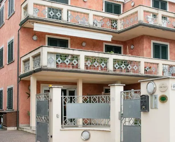 2-bedroom Apt, With Balcony & Aircondition - 50 M From The Apartman Marina di Pietrasanta