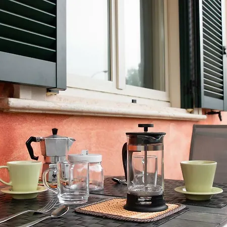 2-bedroom Apt, With Balcony & Aircondition - 50 M From The * Marina di Pietrasanta