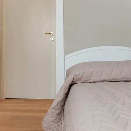 2-bedroom Apt, With Balcony & Aircondition - 50 M From The Apartment