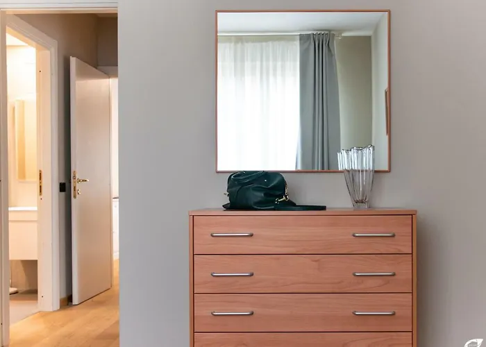 2-bedroom Apt, With Balcony & Aircondition - 50 M From The Apartamento Marina di Pietrasanta