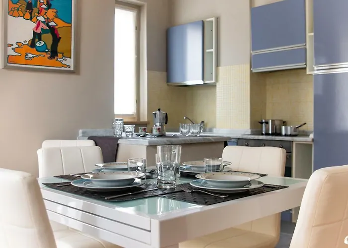 Apartment 2-bedroom Apt, With Balcony & Aircondition - 50 M From The Marina di Pietrasanta